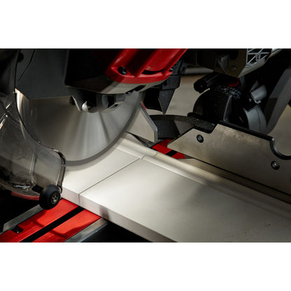 M18 FUEL™ 7-1/4 in. Dual Bevel Sliding Compound Miter Saw