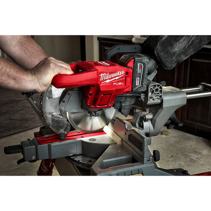 M18 FUEL™ 7-1/4 in. Dual Bevel Sliding Compound Miter Saw
