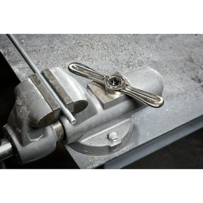 HEX-LOK™ 2-in-1 Tap and Die Threading Handle