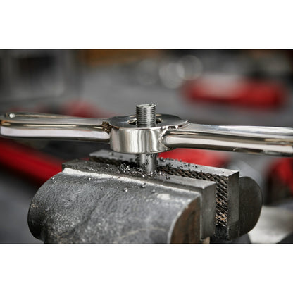 HEX-LOK™ 2-in-1 Tap and Die Threading Handle