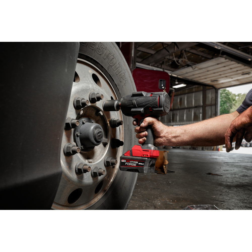 M18 FUEL™ 1/2" High Torque Impact Wrench w/ Friction Ring Protective Boot