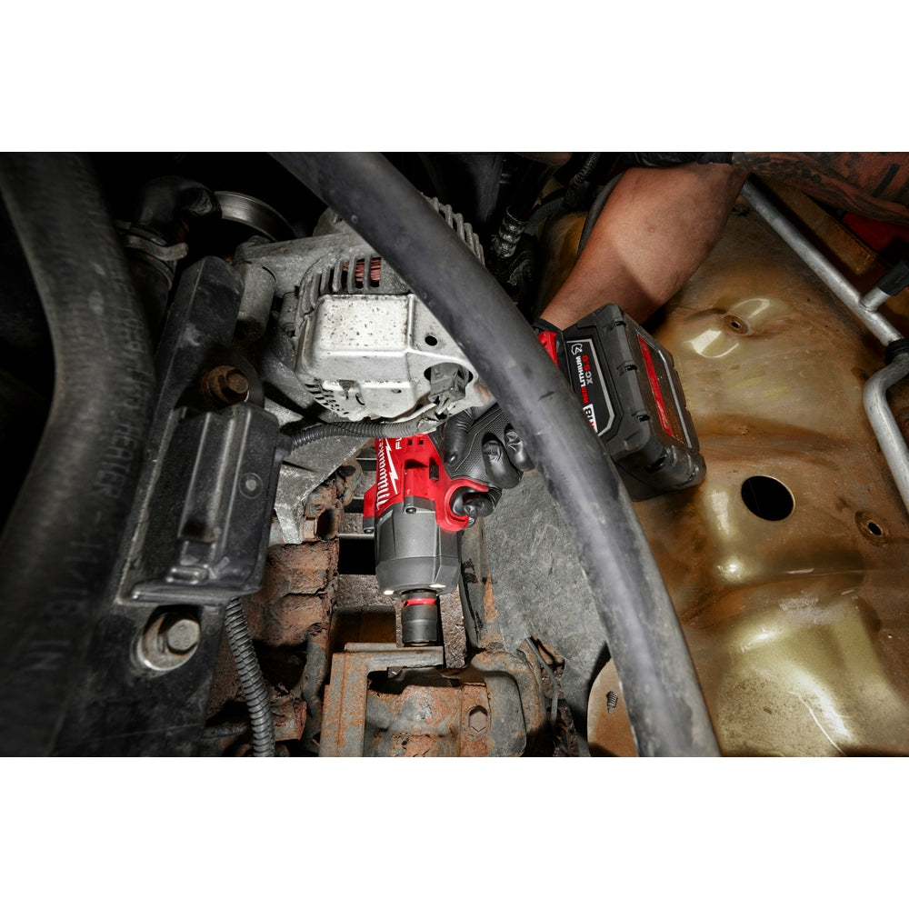 M18 FUEL™ 1/2" High Torque Impact wrench w/ Friction Ring Kit